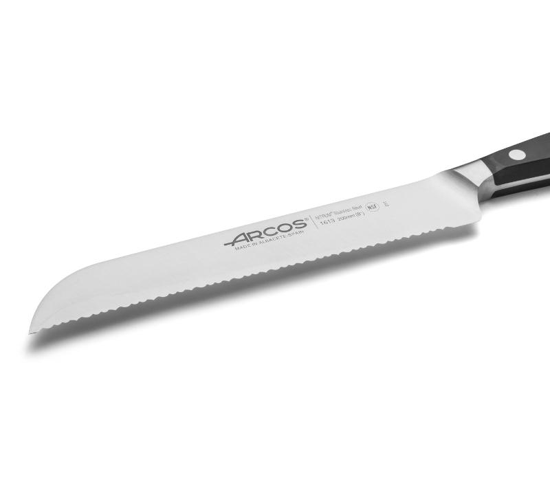Arcos_Manhattan_taottu_leipaveitsi_20cm
