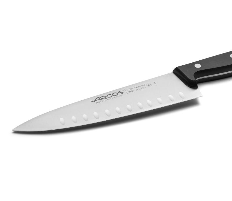 Arcos_kokkiveitsi_20cm_ovaalihiottu