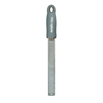 microplane raastin